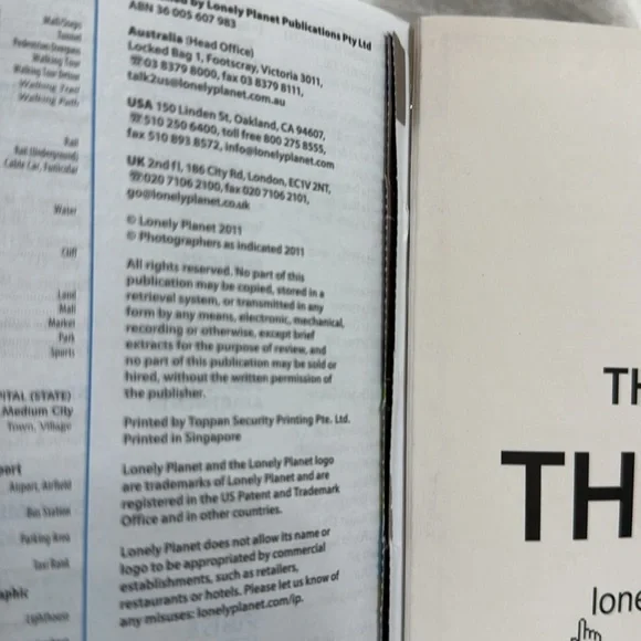 Lonely Planet Paris City Guide Paperback Book with Pull-Out Map. 8th Edition. - Picture 16 of 16
